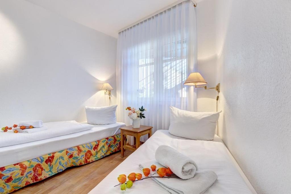 Grosse Schoene 3 Zimmer Ferienwohnung - 100 Qm - In Strandnaehe Fuer 6 Personen!! Ostseebad Heringsdorf Exterior foto